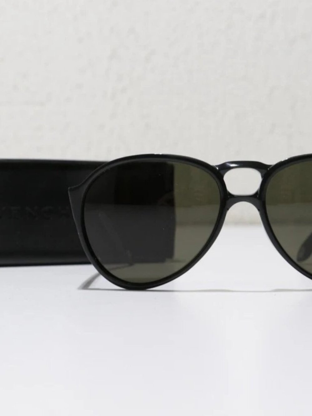 Givenchy [SGV 920 ] Col. Z42V 135mm Italy Black Aviator Pilot Sunglasses